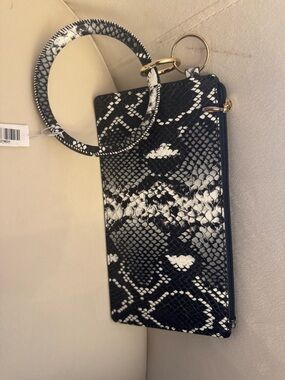 Snake-Print Black & White Wristlet Clutch with Ring Handle
